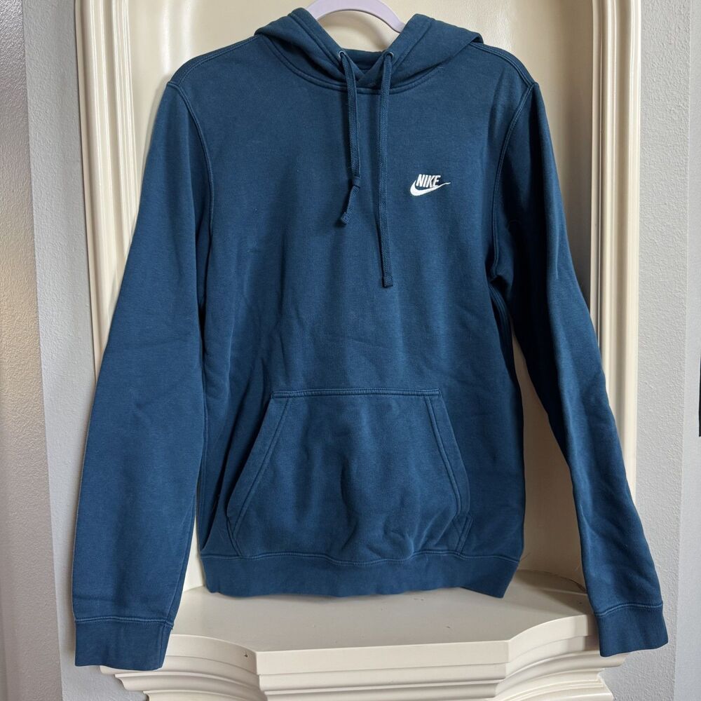 Nike Men's Blue Pullover Hoodie with Small White Logo Size Small